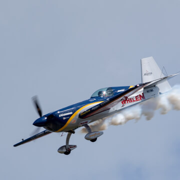 Mike Goulian performing in his Extra 330SC at EAA AirVenture 2018.